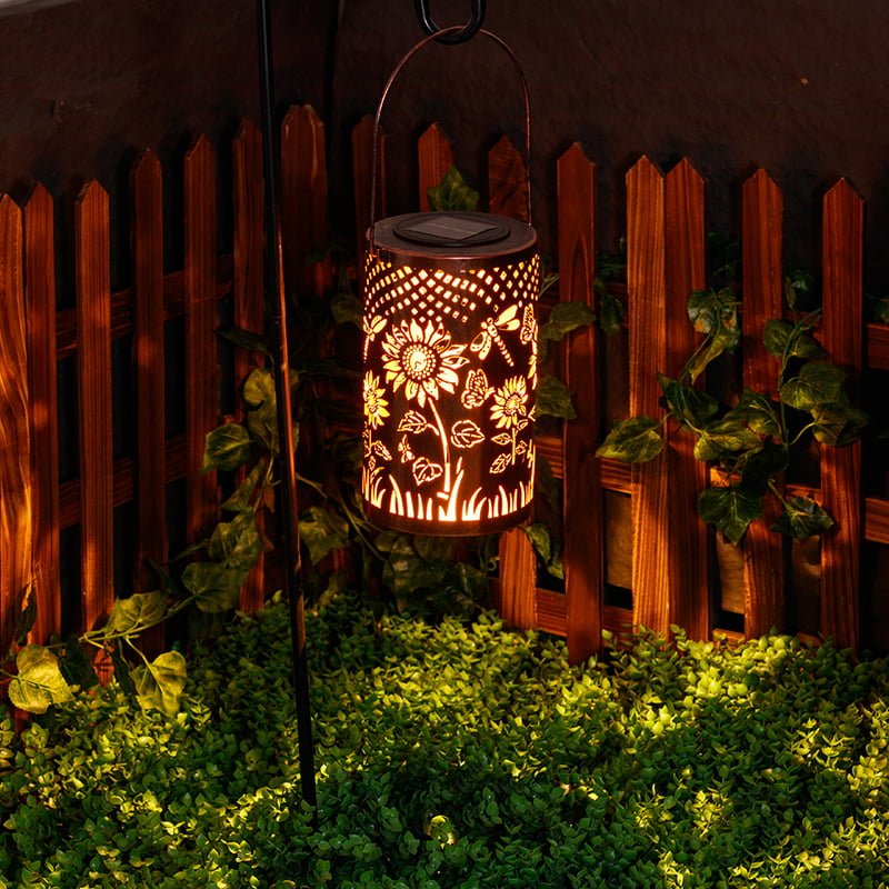 Solar garden lantern